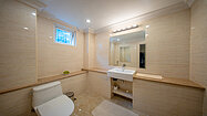 A nicely done bathroom