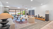 Spacious and chic - the living-area