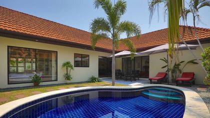 A charming, top-located pool-villa