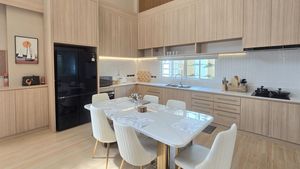 A closer look at the dining-area