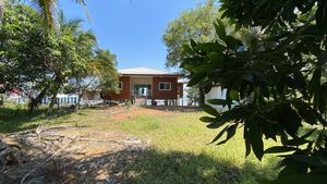 A huge plot plus the house on the sea A huge plot plus the house on the sea