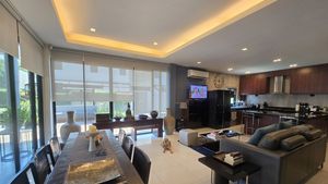 A look across the living-area A look across the living-area