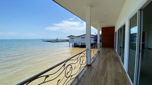 A shaded terrace with gorgeous views A shaded terrace with gorgeous views