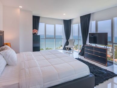 Brand New 5 Bedroom Private Pool Penthouse Pattaya Pratumnak