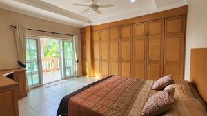 A truly noble bedroom