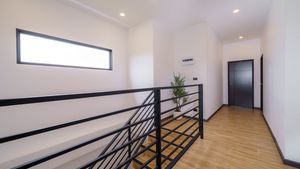 Access to the 4 bedrooms