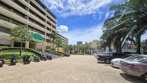 Accessing and parking