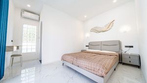 All 5 bedrooms are spacious