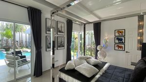 Big in design - the master Bedroom