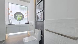 Chic and fancy - the 2nd bathroom Chic and fancy - the 2nd bathroom