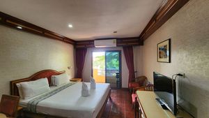 Each guest-room offers en-suite bath and a balcony