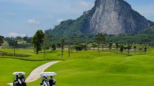 Famous landmarks and golf courses just around the corner