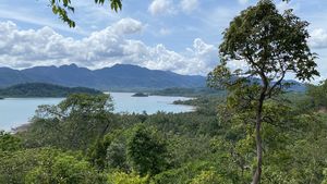 Koh Chang`s East coast offers breathtaking nature Koh Chang`s East coast offers breathtaking nature
