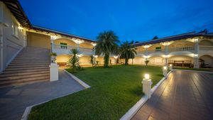 Living like Britney Spears