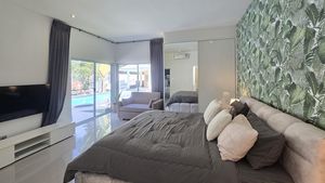 More a suite than a bedroom