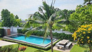 Overlooking the garden and pool from the 2nd floor