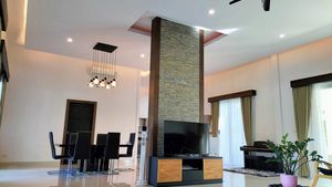 Part of the living- and dining-area
