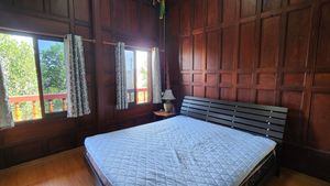 Sleeping like a Thai nobleman from ancient times