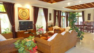 Sofa- and TV area