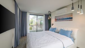 The 2nd upstairs bedroom from another angle