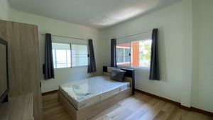 The 3 bedrooms are all furnished The 3 bedrooms are all furnished