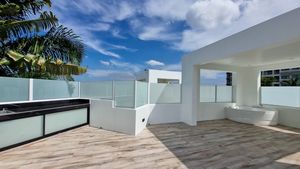 The Jacuzzi and outdoor service-area of the roof terrace