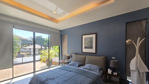 The bedrooms are spacious The bedrooms are spacious