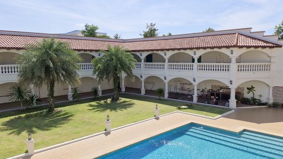 The impressive facades and pool
