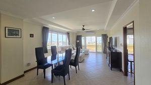 The open dining- and living-area