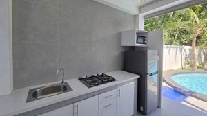 The outdoor Thai kitchen