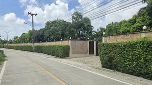 The property is located on a good but quiet road