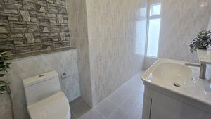 The property offers 2 bedrooms