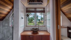 The upstairs bathroom