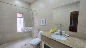 There are 3 bathrooms in total