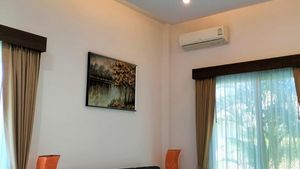 There are 4 bedrooms in total