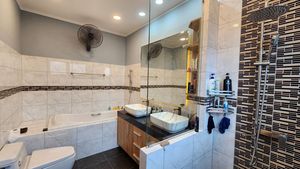This is the master-bathroom