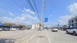 Top location at a busy intersection