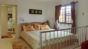 Two separate buildings offer 5 bedrooms