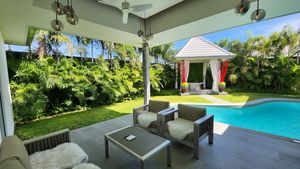 Wonderfully shaded outdoor space