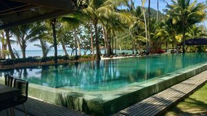 You`ve got the beach and the 40 m salt-pool