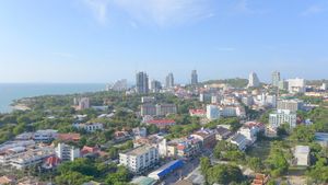 Truly panoramic, Pattaya bay and Buddha hills