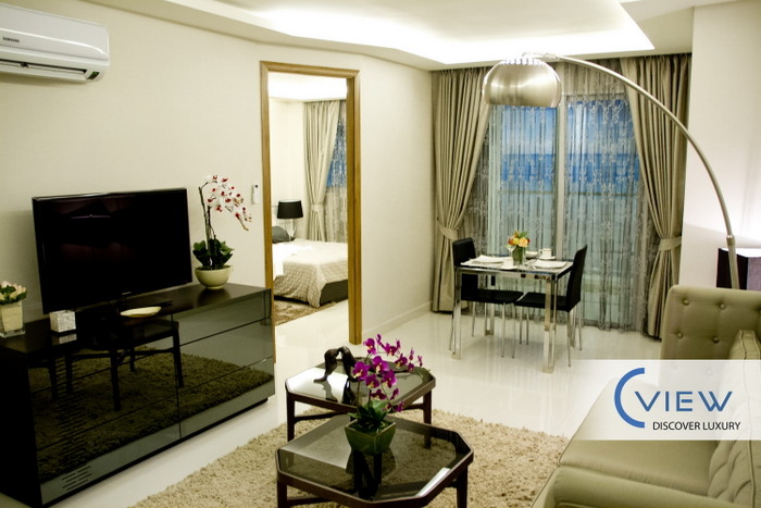 C View Generous 1 Bedroom Corner Condo Top Pratumnak
